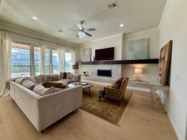 10713 Lavon BND, Austin, TX 78717