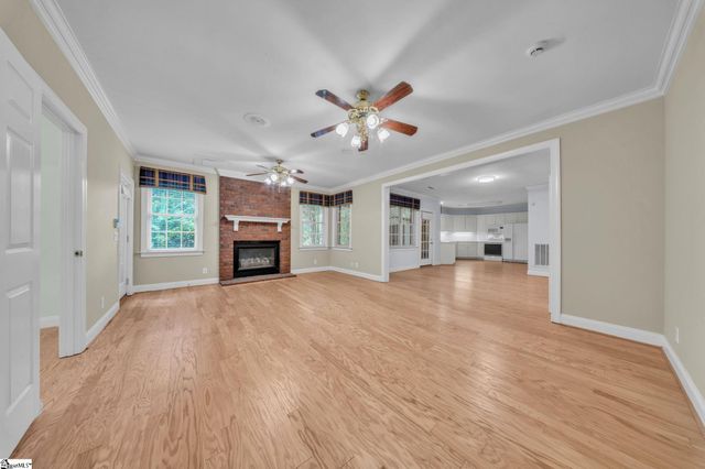 401 Rivercrest Drive, Taylors, SC 29687
