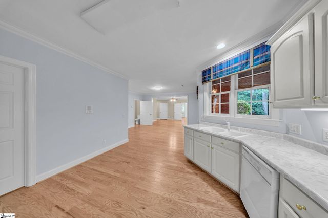 401 Rivercrest Drive, Taylors, SC 29687