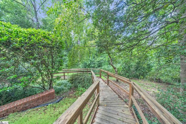 401 Rivercrest Drive, Taylors, SC 29687
