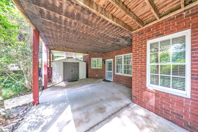401 Rivercrest Drive, Taylors, SC 29687