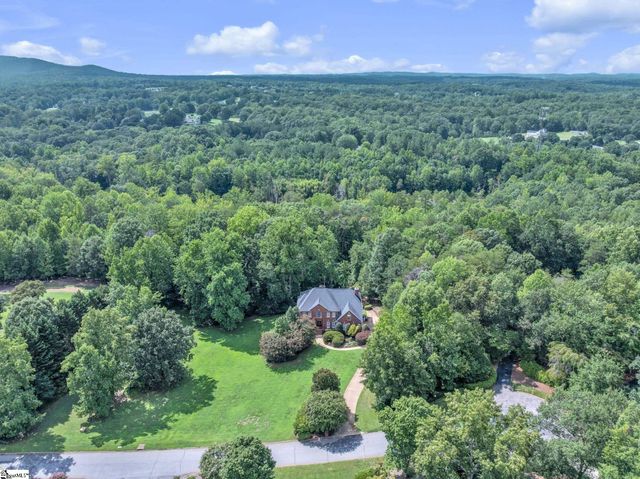401 Rivercrest Drive, Taylors, SC 29687