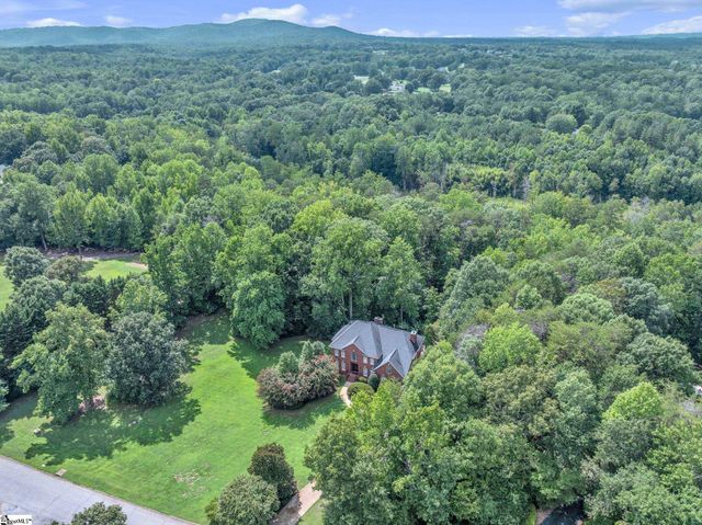 401 Rivercrest Drive, Taylors, SC 29687