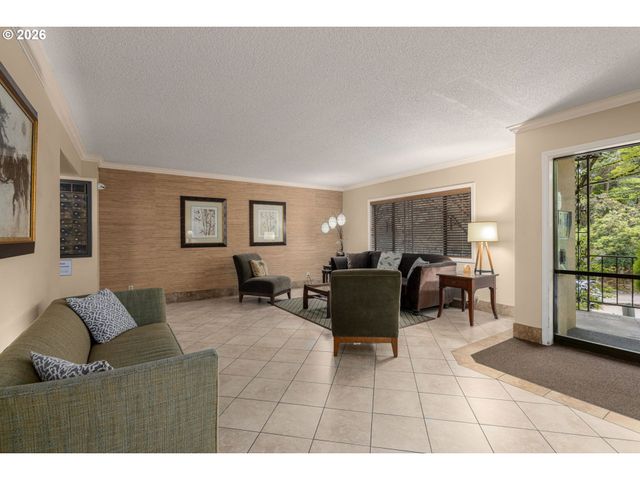 2021 Sw MAIN St 11, Portland, OR 97205