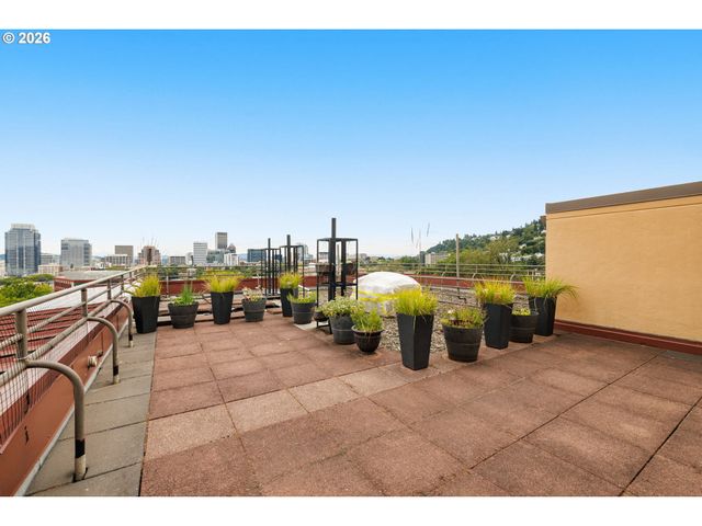 2021 Sw MAIN St 11, Portland, OR 97205