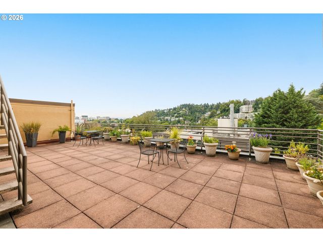 2021 Sw MAIN St 11, Portland, OR 97205