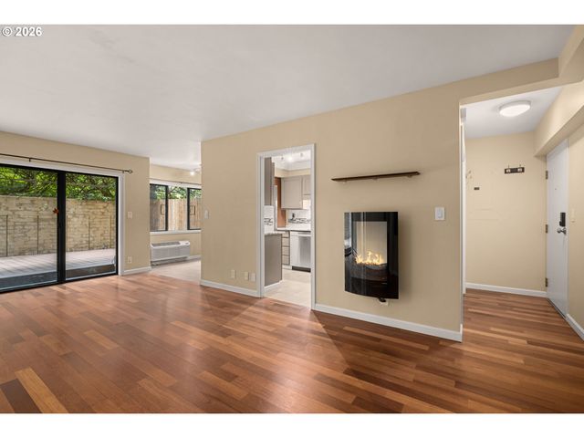 2021 Sw MAIN St 11, Portland, OR 97205