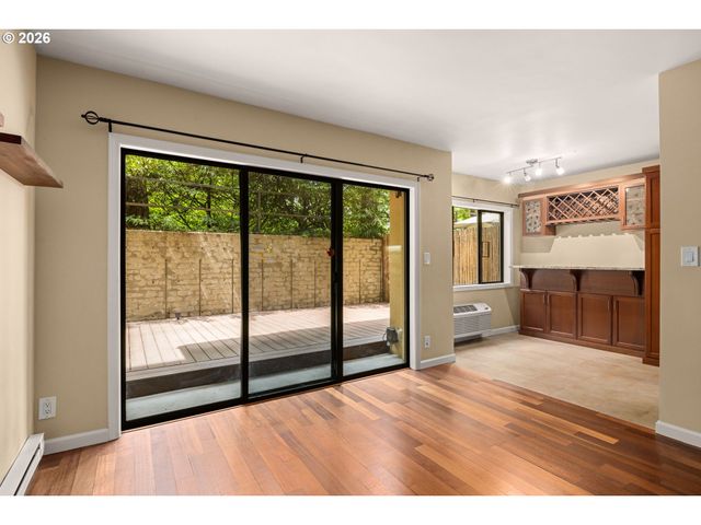 2021 Sw MAIN St 11, Portland, OR 97205