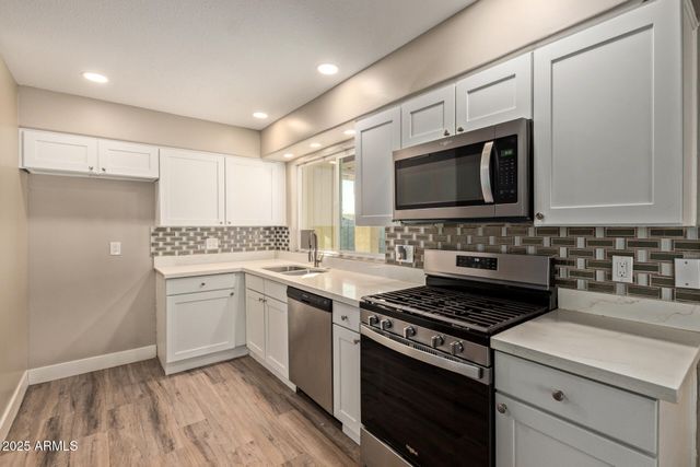 3829 W CARIBBEAN Lane, Phoenix, AZ 85053