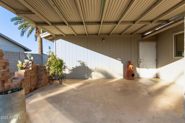 3829 W CARIBBEAN Lane, Phoenix, AZ 85053