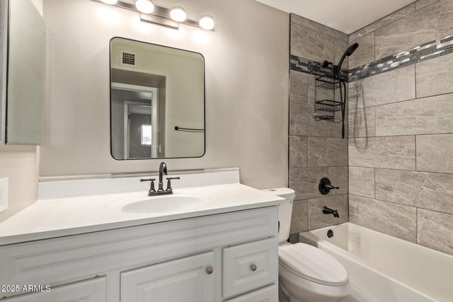 3829 W CARIBBEAN Lane, Phoenix, AZ 85053