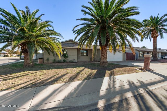 3829 W CARIBBEAN Lane, Phoenix, AZ 85053