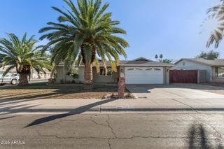 3829 W CARIBBEAN Lane, Phoenix, AZ 85053