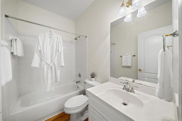 4906 Chimney Oaks Drive, Mableton, GA 30126