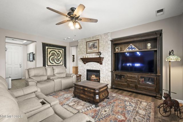 824 Ballybunion Drive, Dayton, NV 89403