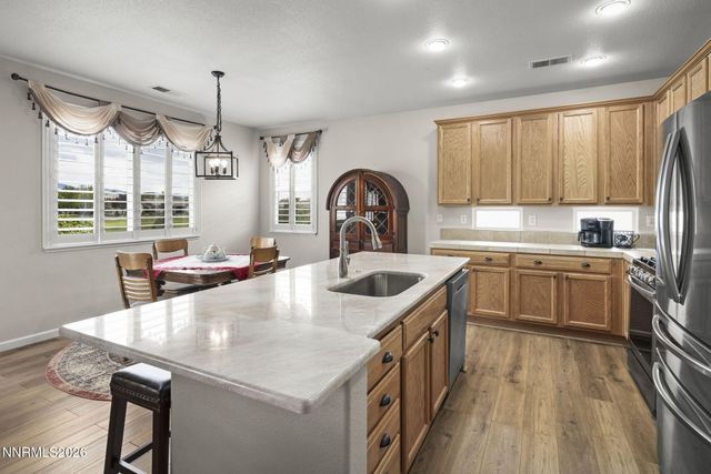 824 Ballybunion Drive, Dayton, NV 89403