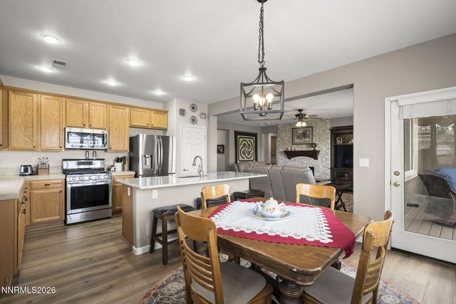 824 Ballybunion Drive, Dayton, NV 89403