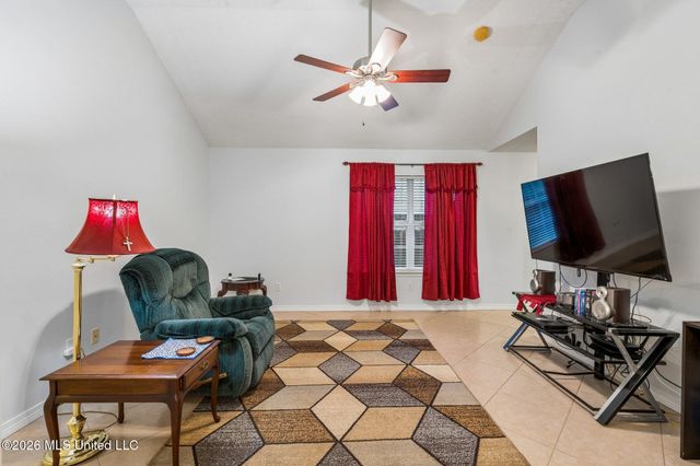 8204 Exchange Street, Gautier, MS 39553