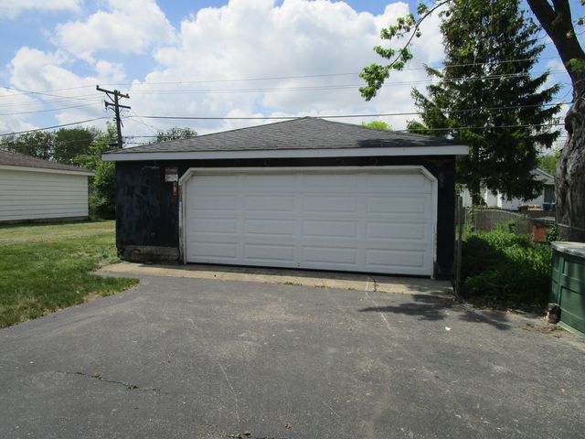 786 N Van Auken Street, Elmhurst, IL 60126