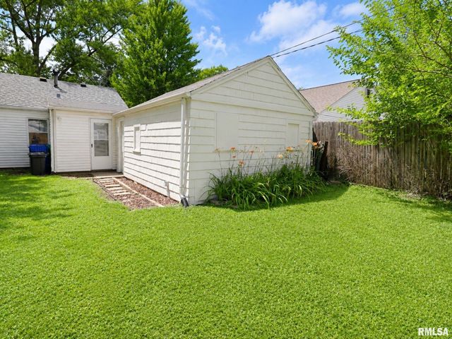 4924 N OGDEN Avenue, Peoria Heights, IL 61616