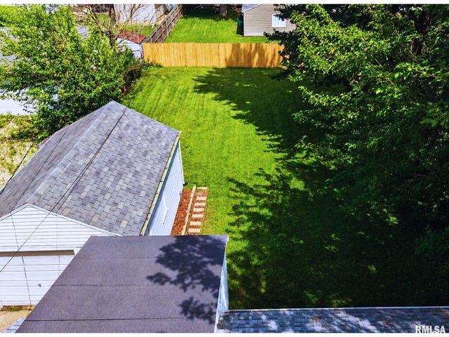 4924 N OGDEN Avenue, Peoria Heights, IL 61616