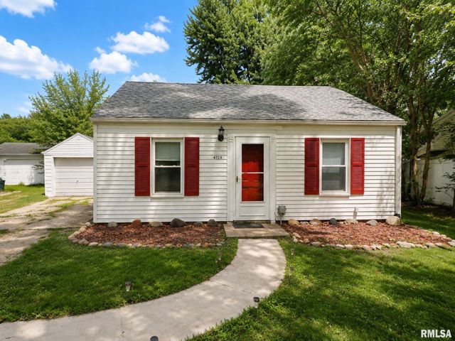 4924 N OGDEN Avenue, Peoria Heights, IL 61616