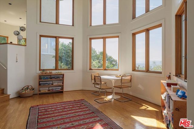 804 Mount Washington Drive, Los Angeles, CA 90065