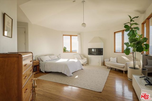 804 Mount Washington Drive, Los Angeles, CA 90065