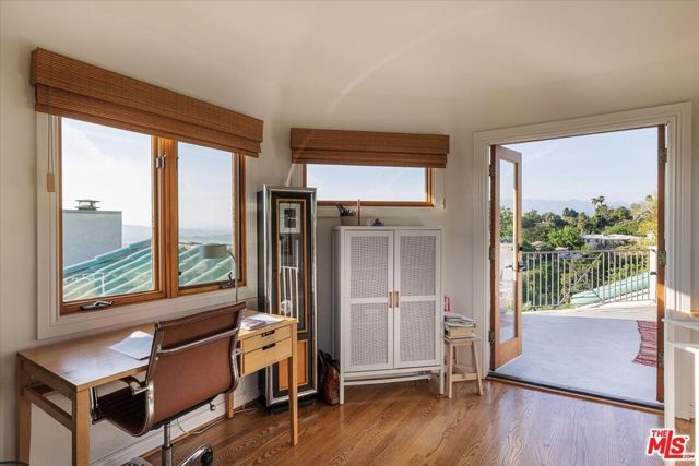 804 Mount Washington Drive, Los Angeles, CA 90065