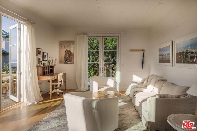 804 Mount Washington Drive, Los Angeles, CA 90065