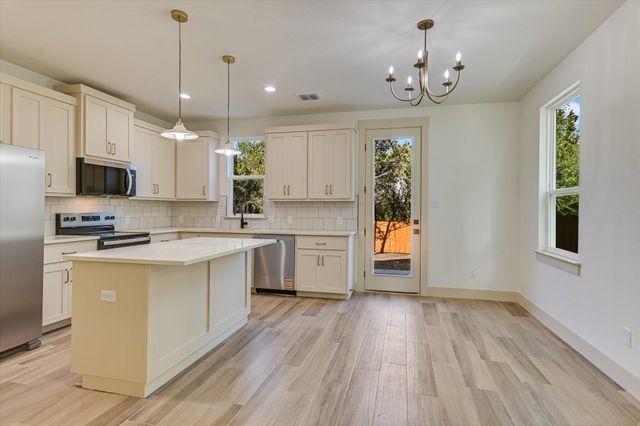 70 DEER RIDGE RD, Wimberley, TX 78676