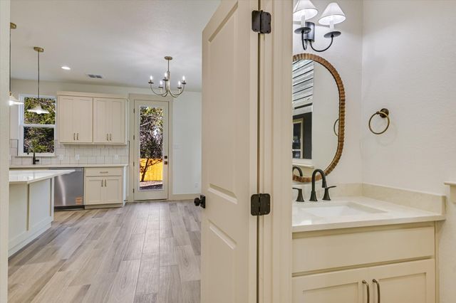 70 DEER RIDGE RD, Wimberley, TX 78676