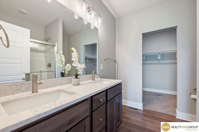 7621 Vera Drive, Lincoln, NE 68516