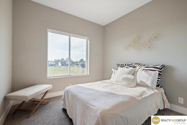 7621 Vera Drive, Lincoln, NE 68516