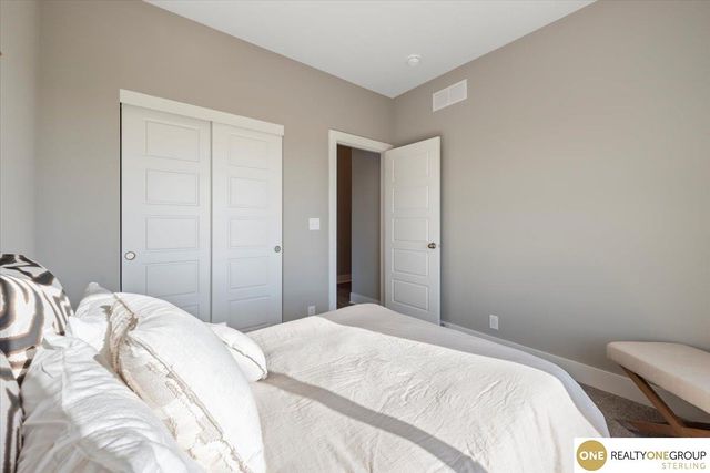 7621 Vera Drive, Lincoln, NE 68516