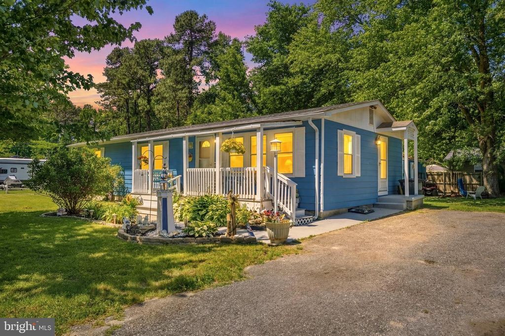 Image 2 of property listing at 30178 SHOREVIEW DR, Mechanicsville, MD 20659