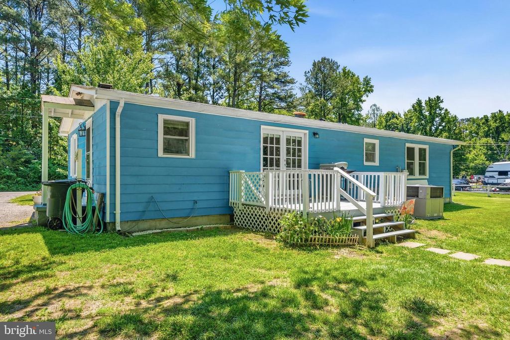 Image 25 of property listing at 30178 SHOREVIEW DR, Mechanicsville, MD 20659