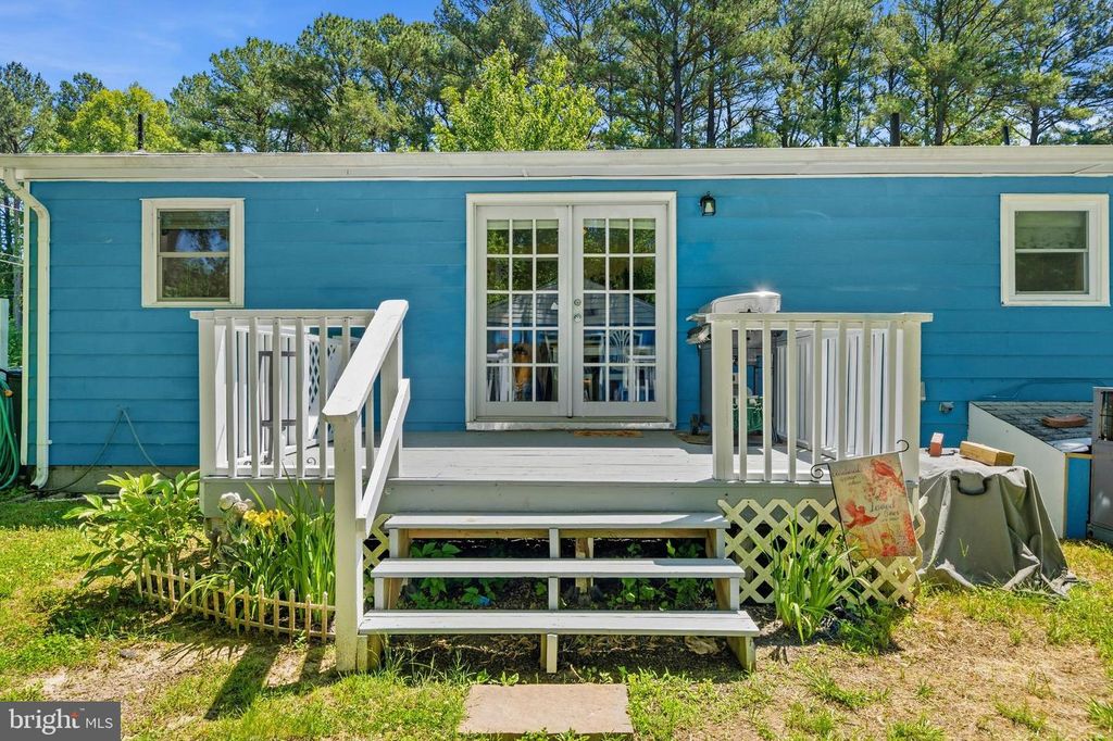 Image 26 of property listing at 30178 SHOREVIEW DR, Mechanicsville, MD 20659