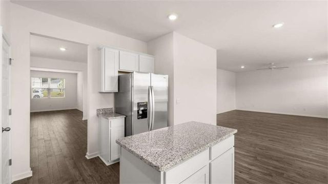 314 Friendship Oak Way, Hampton, GA 30228