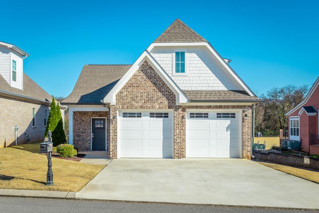 8209 Double Eagle Court, Ooltewah, TN 37363
