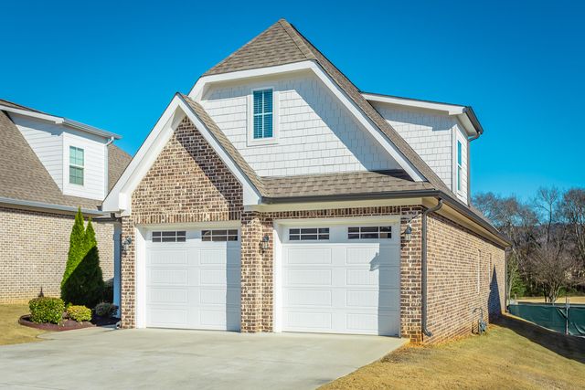 8209 Double Eagle Court, Ooltewah, TN 37363