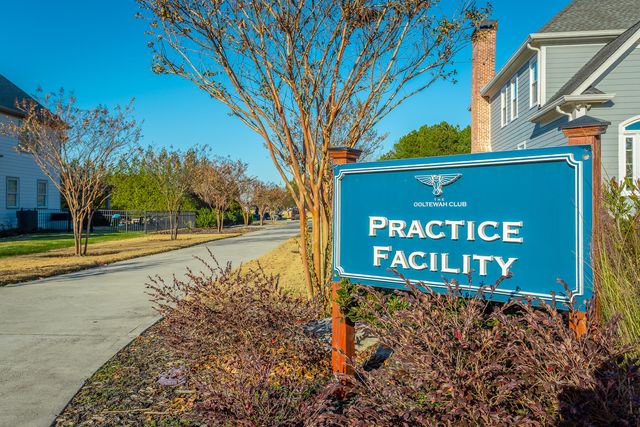 8209 Double Eagle Court, Ooltewah, TN 37363