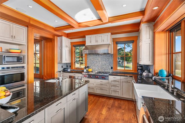 745 Cape Drive, Friday Harbor, WA 98250