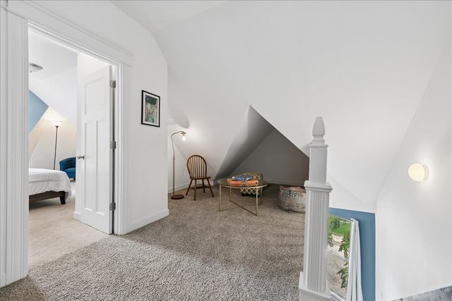 2835 W Wellington Avenue 2, Chicago, IL 60618