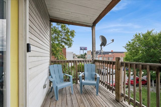 2835 W Wellington Avenue 2, Chicago, IL 60618