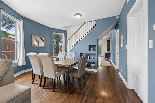 2835 W Wellington Avenue 2, Chicago, IL 60618