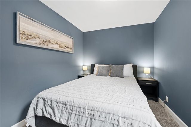 2835 W Wellington Avenue 2, Chicago, IL 60618