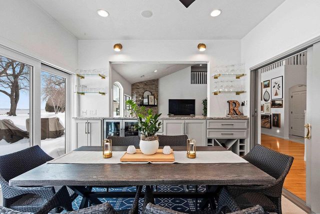 957 BRIGHTON DRIVE, Menasha, WI 54952