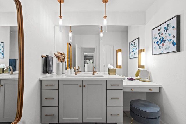 957 BRIGHTON DRIVE, Menasha, WI 54952