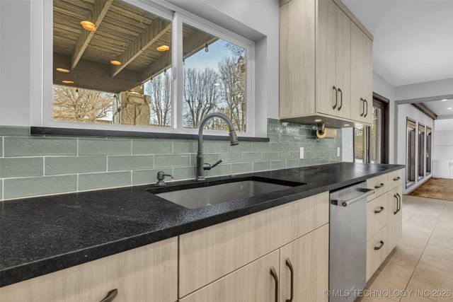 9417 S Gary Avenue, Tulsa, OK 74137